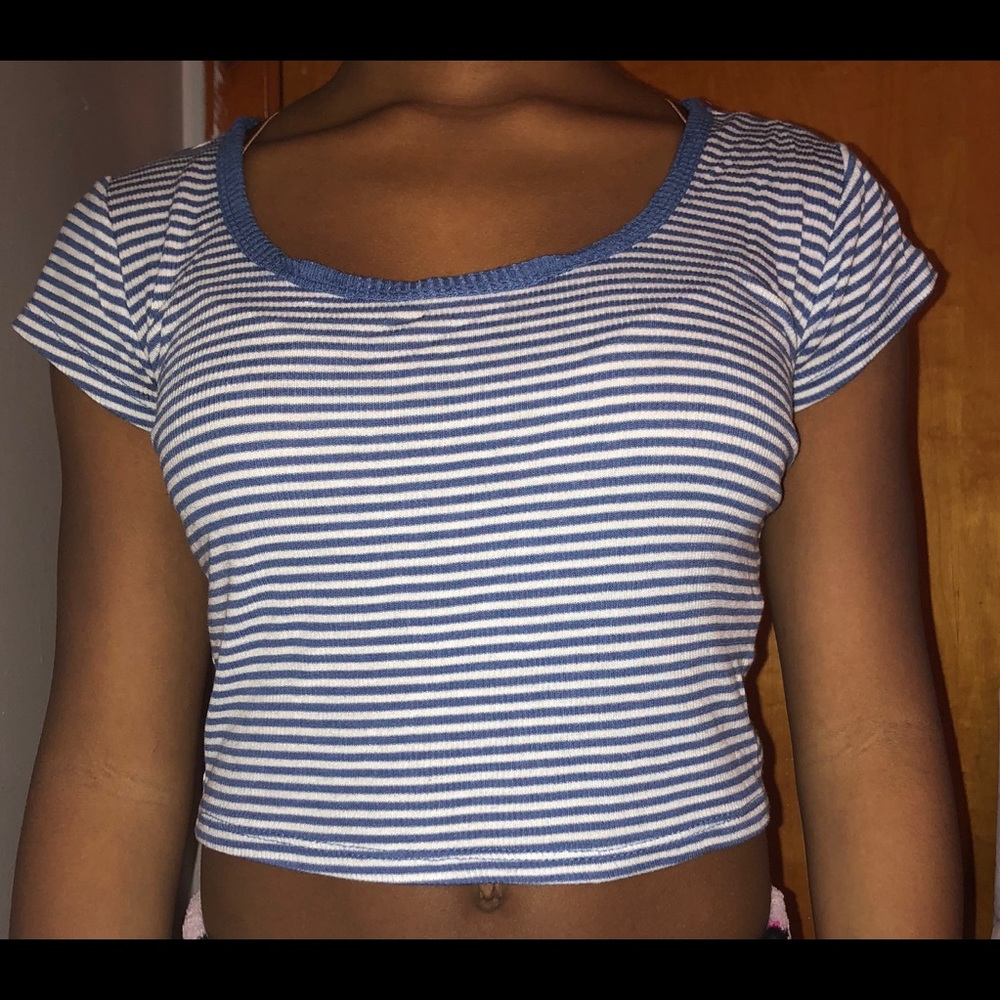 Juniors’ striped tee